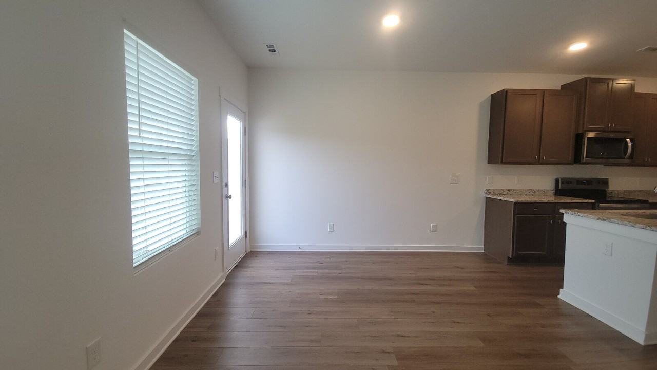 7593 Discovery Point Dr Nw - Photo 7 of 25