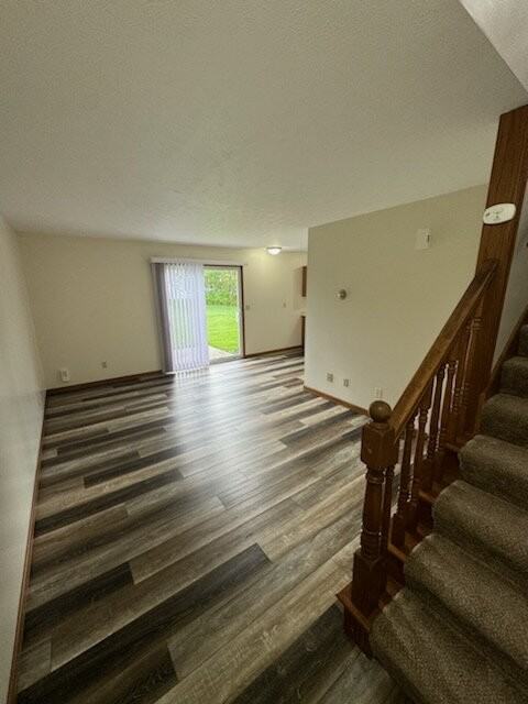 1580 Cheshire Rd - Photo 2 of 12