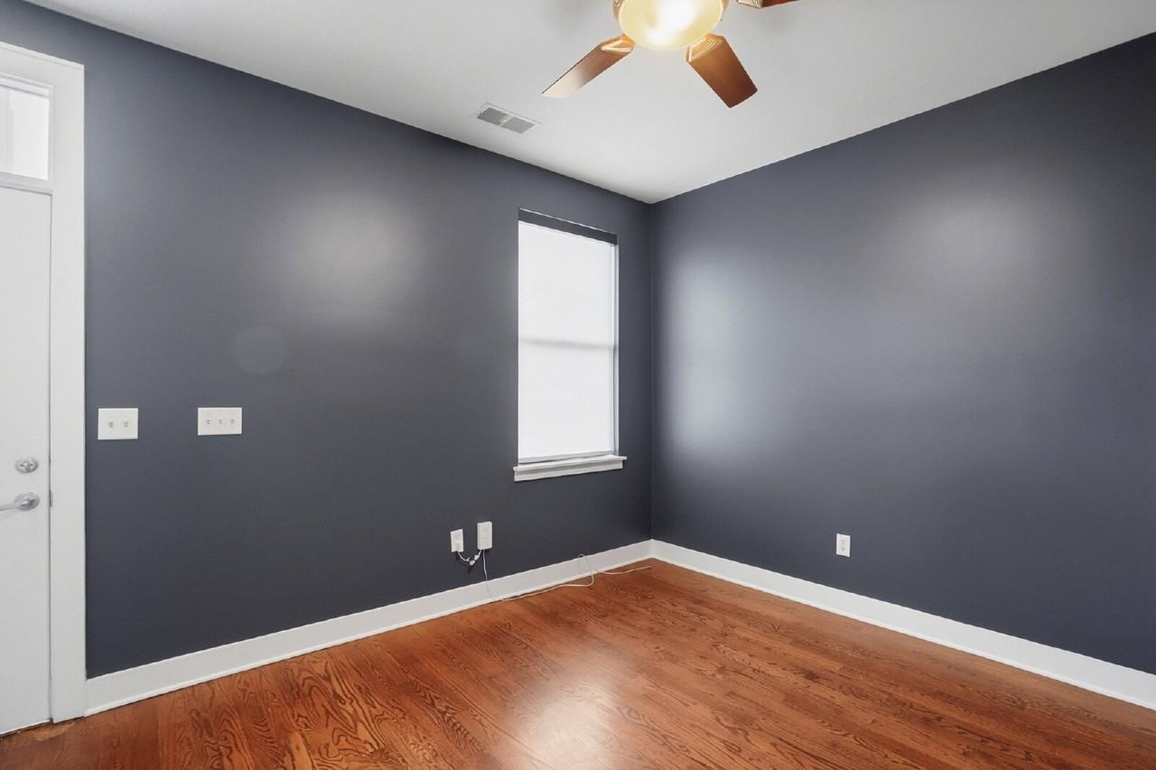 440 N Mcdowell St - Photo 6 of 50