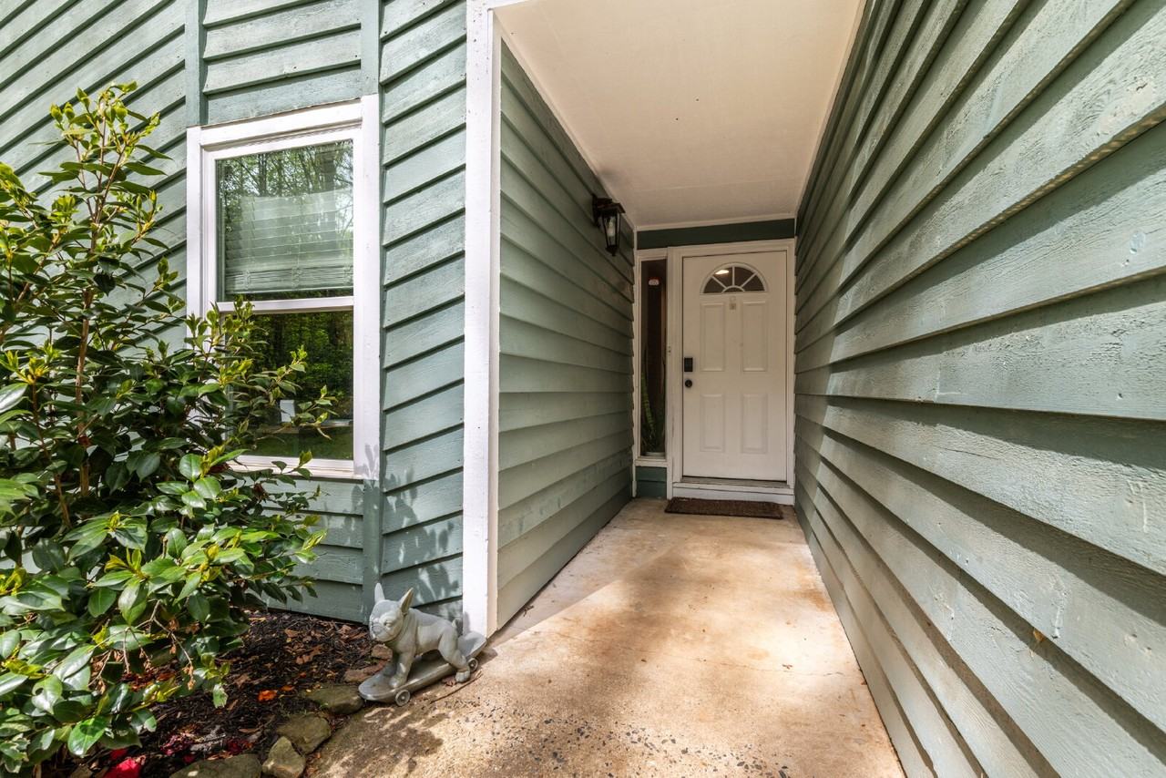 179 N Paraham Rd - Photo 2 of 30