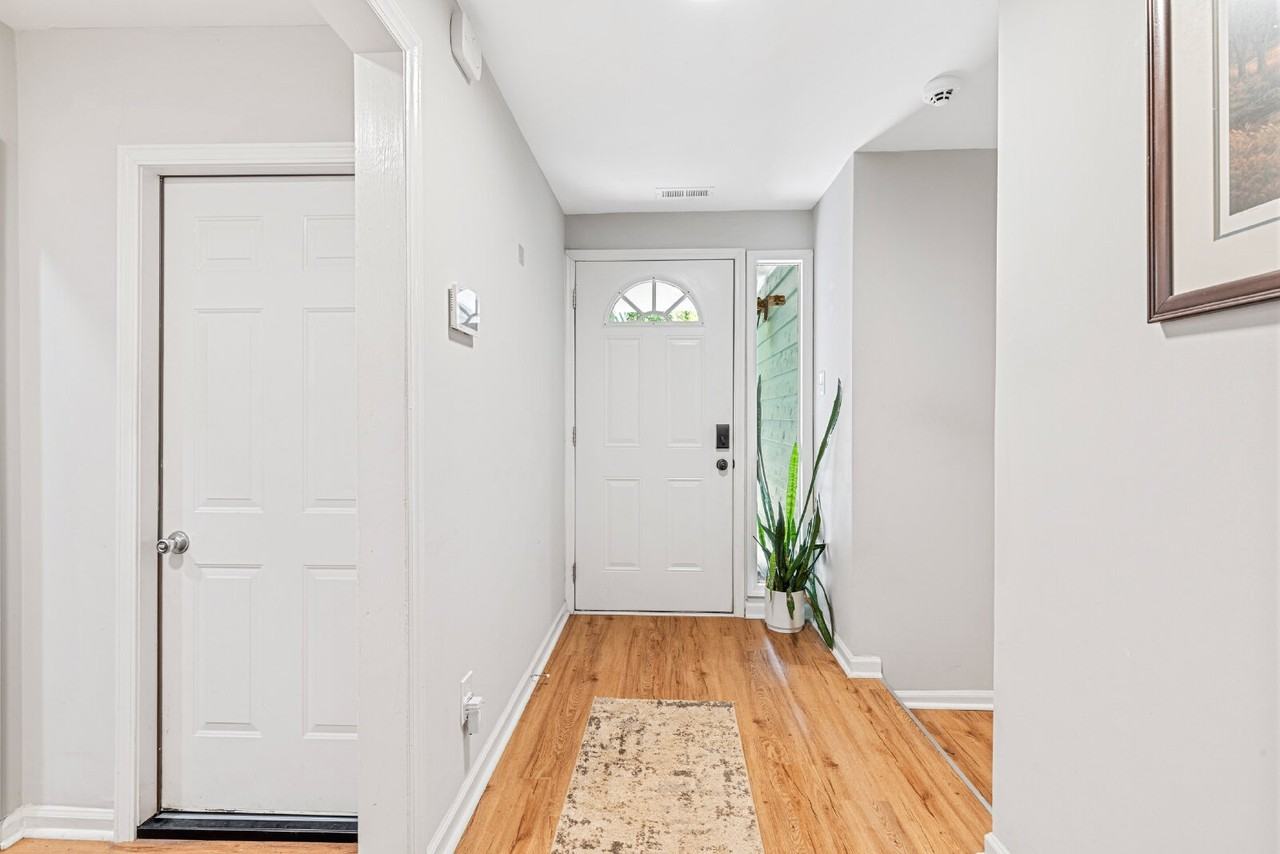 179 N Paraham Rd - Photo 3 of 30