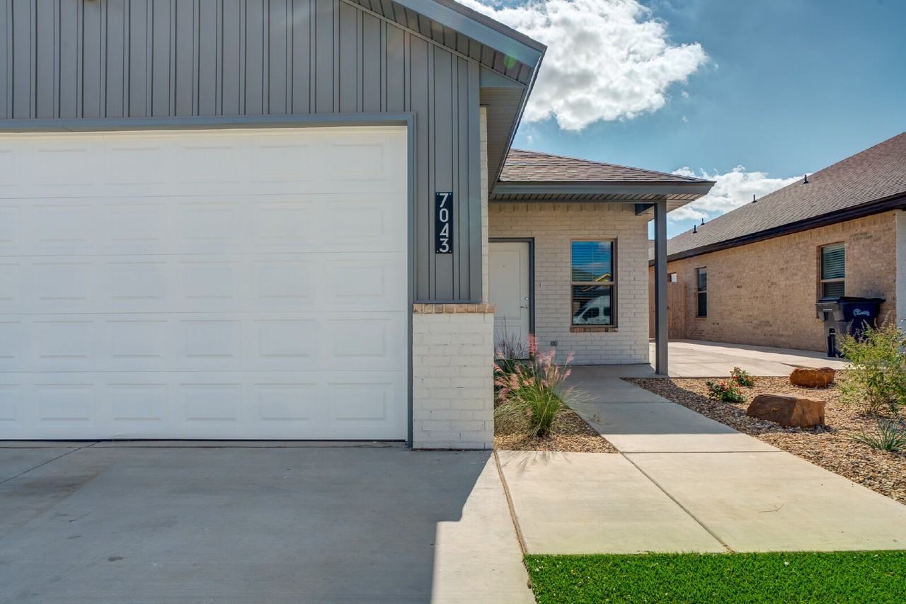 7030 41st St - Photo 2 of 45