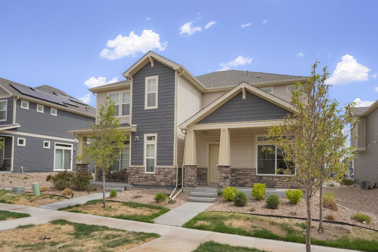 17913 E 103rd Ave - Photo 2 of 29