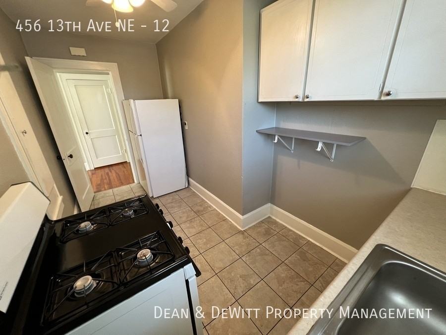 456 13th Ave Ne #12 - Photo 5 of 11