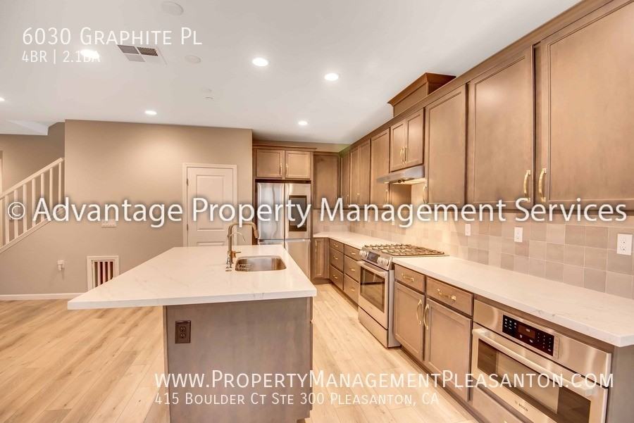 6030 Graphite Pl - Photo 7 of 26