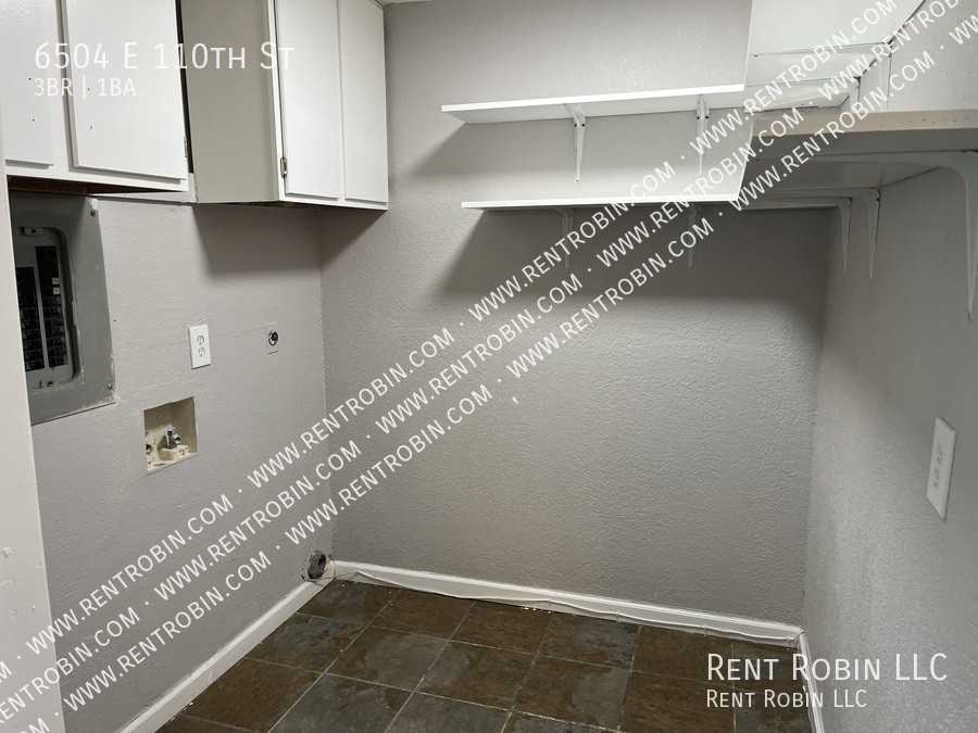 6504 E 110th St - Photo 6 of 15