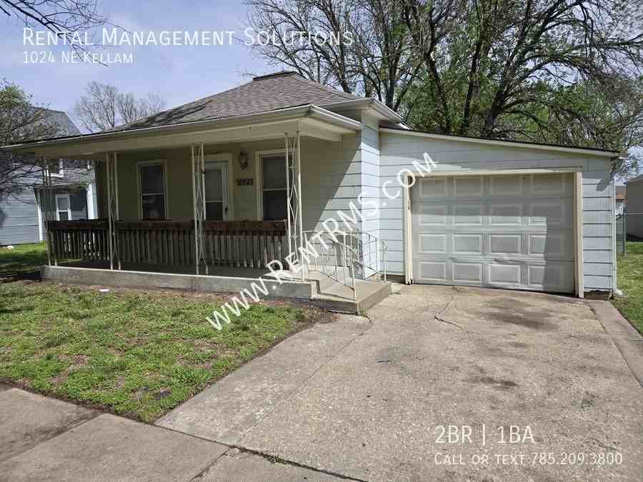 1024 Ne Kellam Ave - Photo 2 of 14