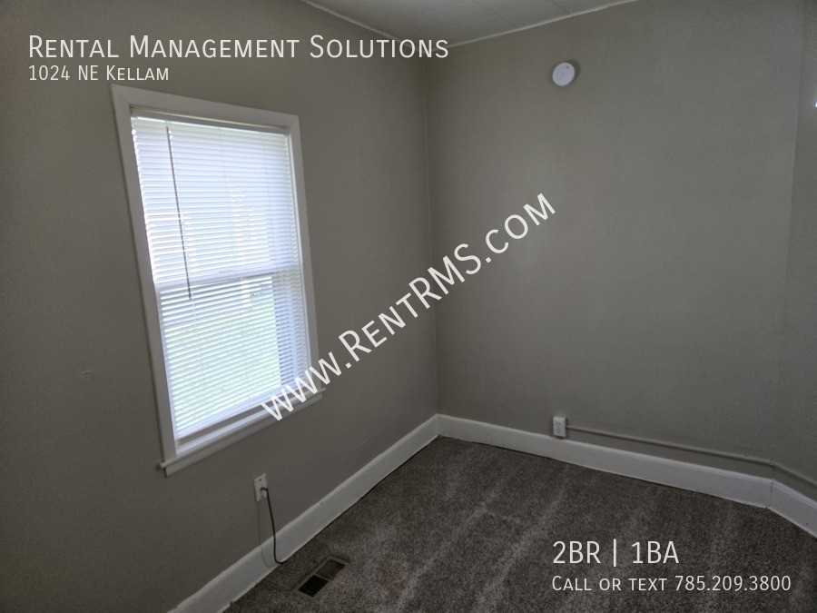 1024 Ne Kellam Ave - Photo 7 of 14