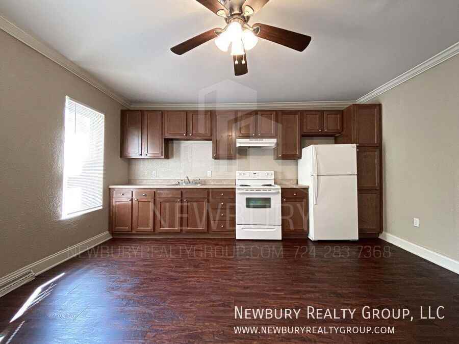 39 Hickory St - Photo 7 of 49