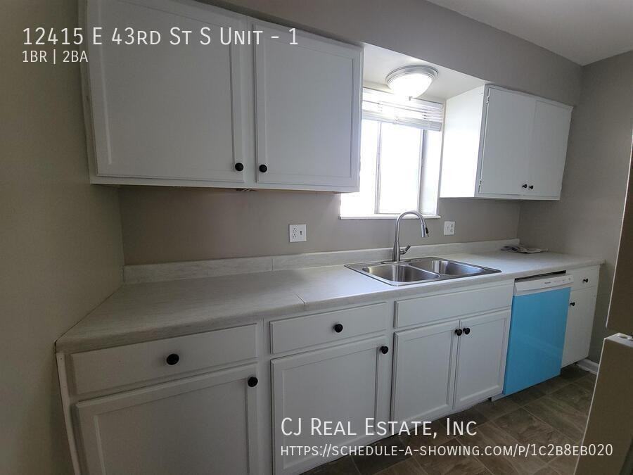 12415 E 43rd St S #1 - Photo 5 of 8