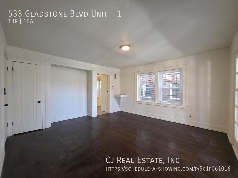 533 Gladstone Blvd #6 - Photo 2 of 10