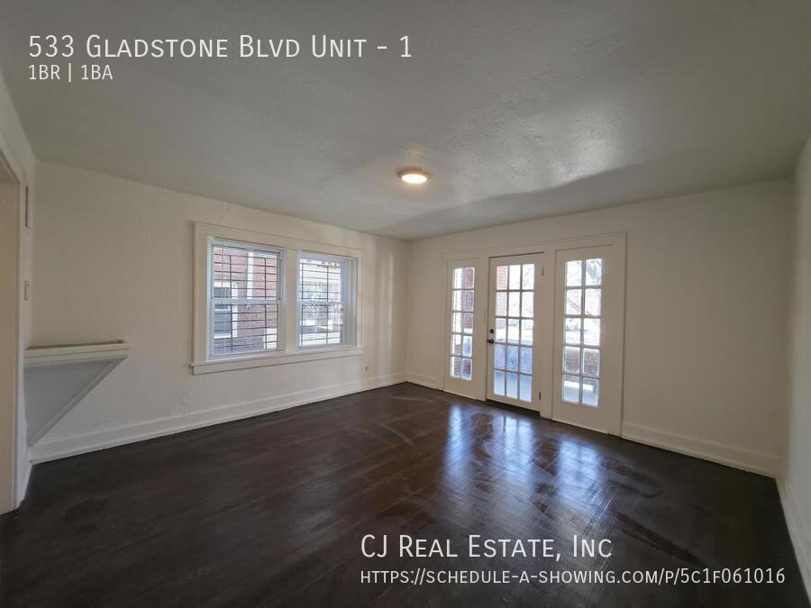 533 Gladstone Blvd #6 - Photo 3 of 10