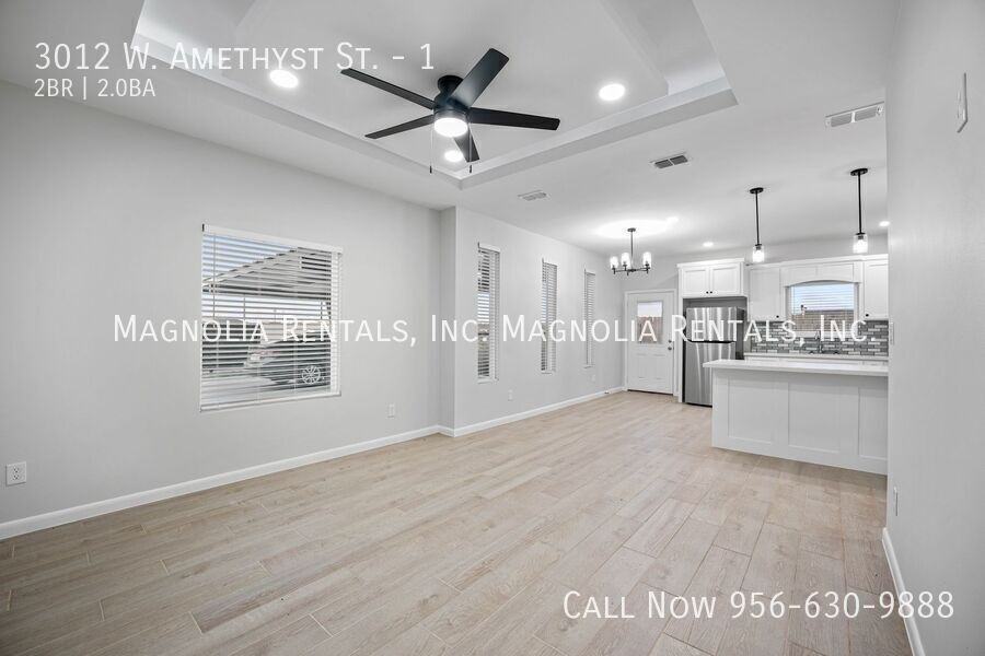 3012 W Amethyst St #1 - Photo 3 of 13