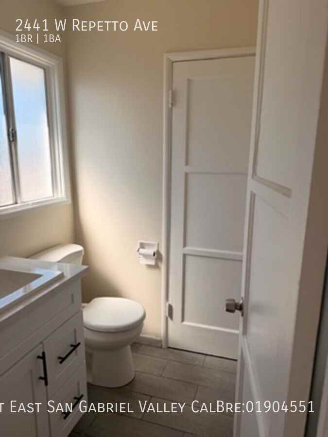 2441 W Repetto Ave - Photo 2 of 9