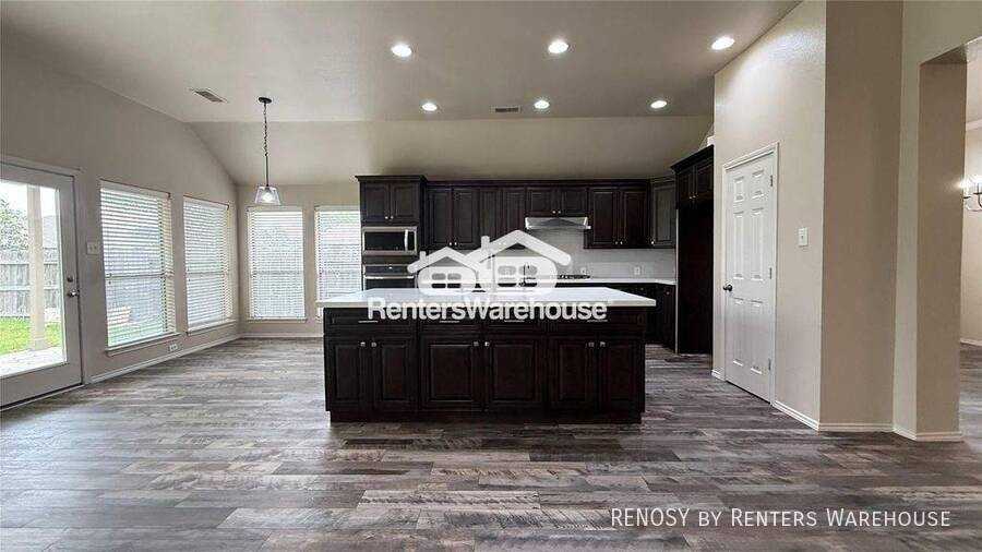 13615 Evening Wind Dr - Photo 4 of 20