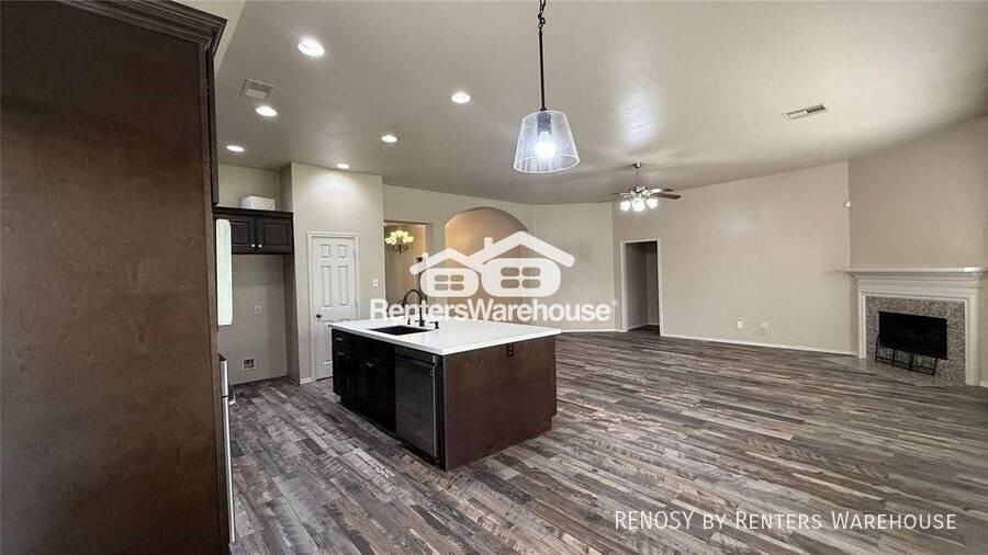 13615 Evening Wind Dr - Photo 5 of 20