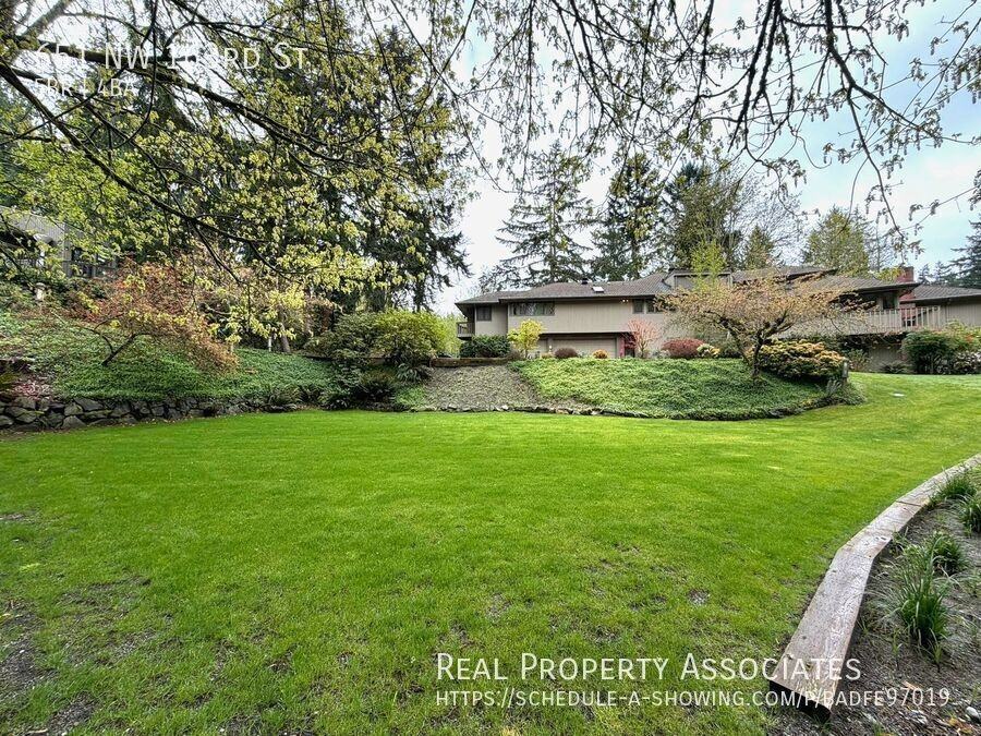 651 Nw 163rd St - Photo 2 of 30