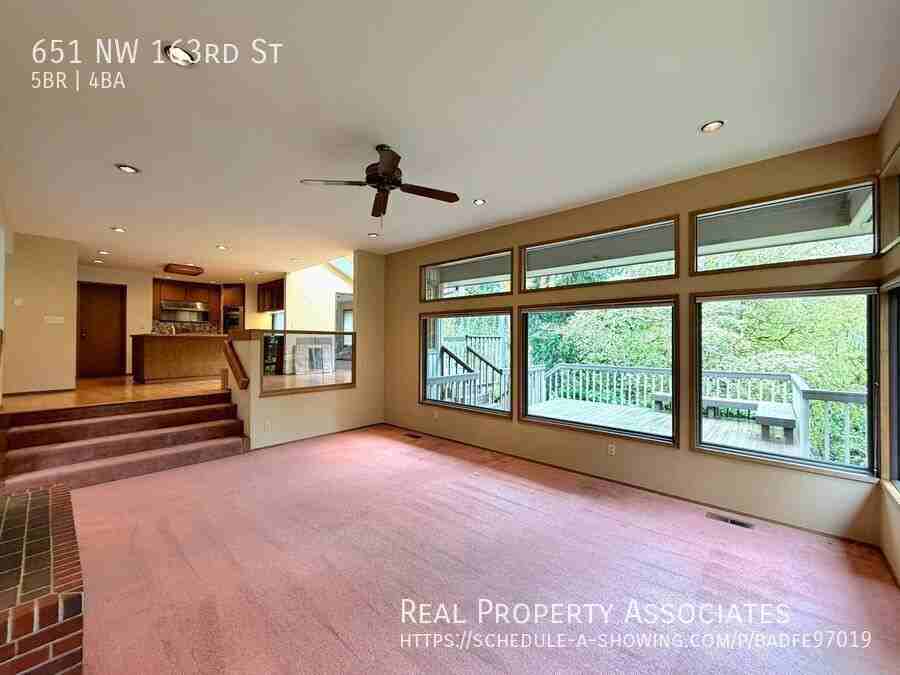 651 Nw 163rd St - Photo 5 of 30