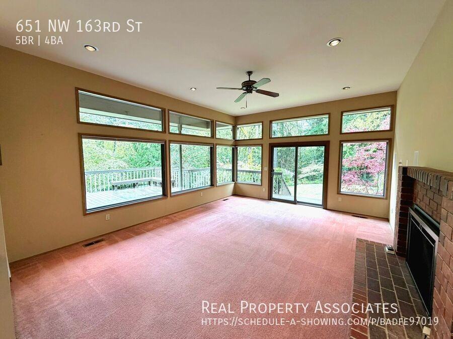 651 Nw 163rd St - Photo 6 of 30