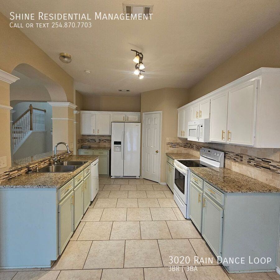 3020 Rain Dance Loop - Photo 4 of 15