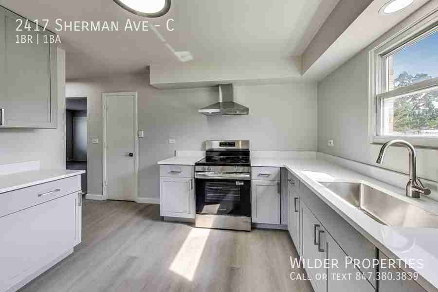 2417 Sherman Ave #C - Photo 3 of 8