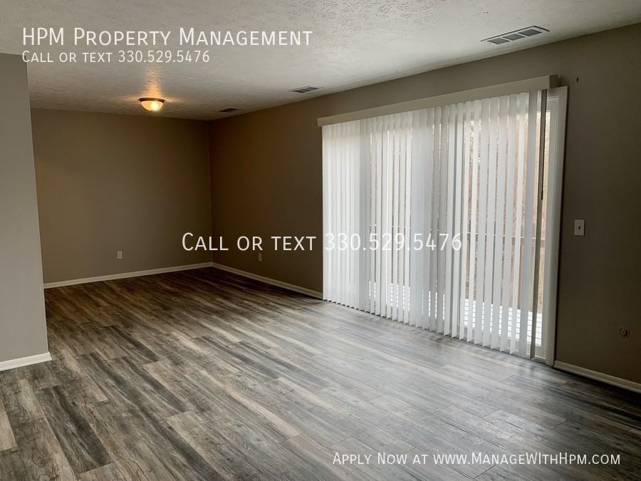 4227 Middlebranch Ave Ne #4 - Photo 3 of 13