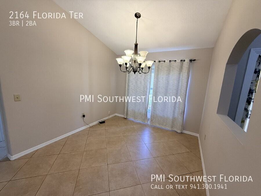 2164 Florida Ter - Photo 4 of 26