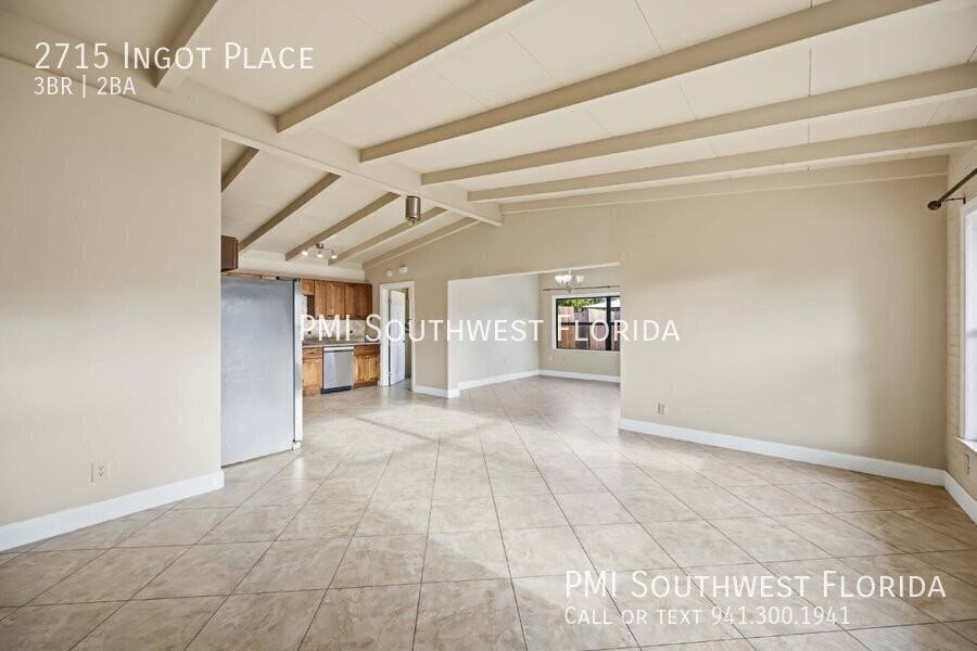 2715 Ingot Pl - Photo 4 of 31