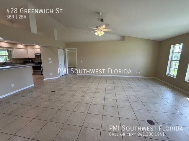 428 Greenwich Ave Nw - Photo 5 of 28