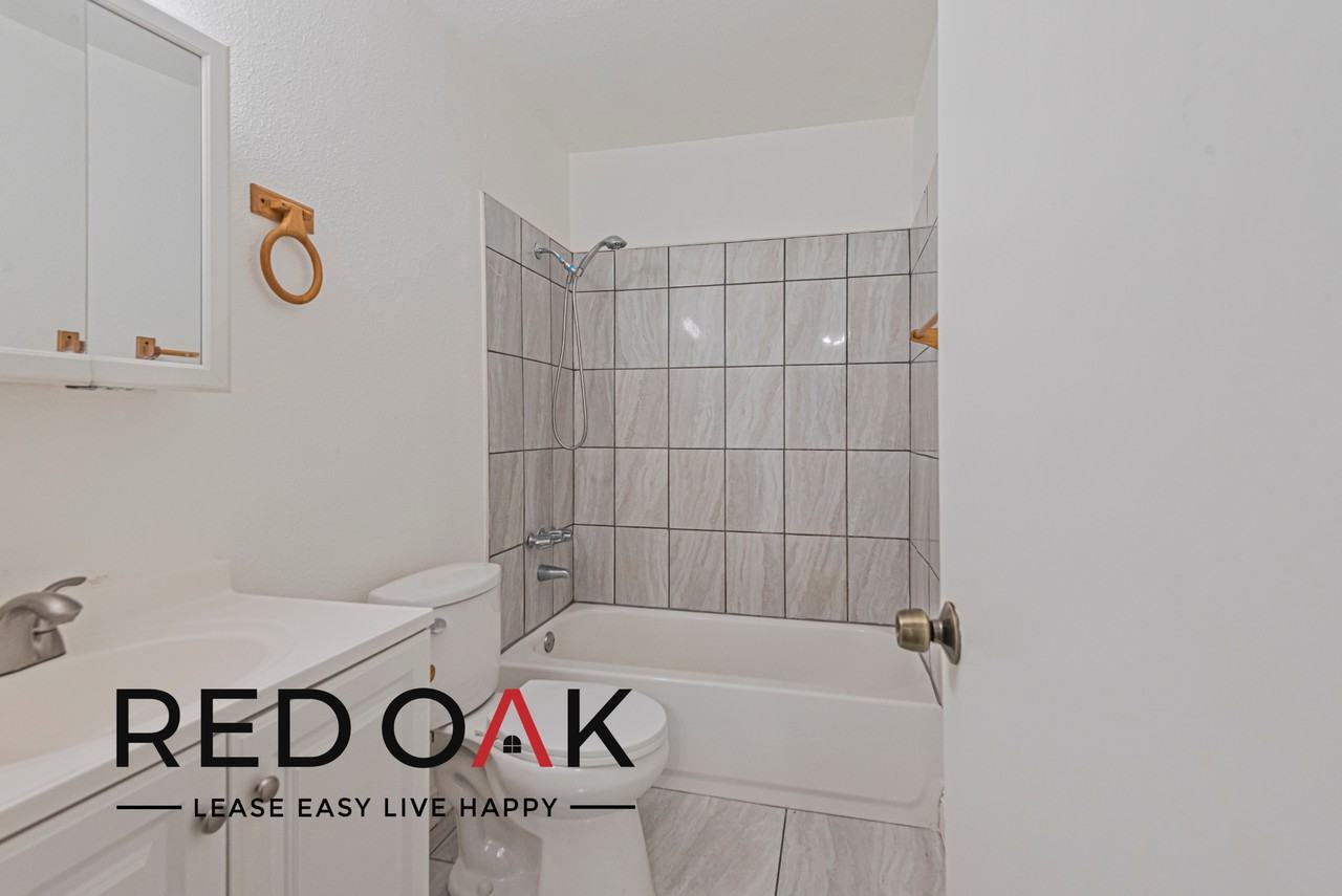 227 E Avenue 41 #109 - Photo 6 of 9