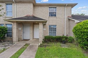 featured image of 100 Green Isle Ave