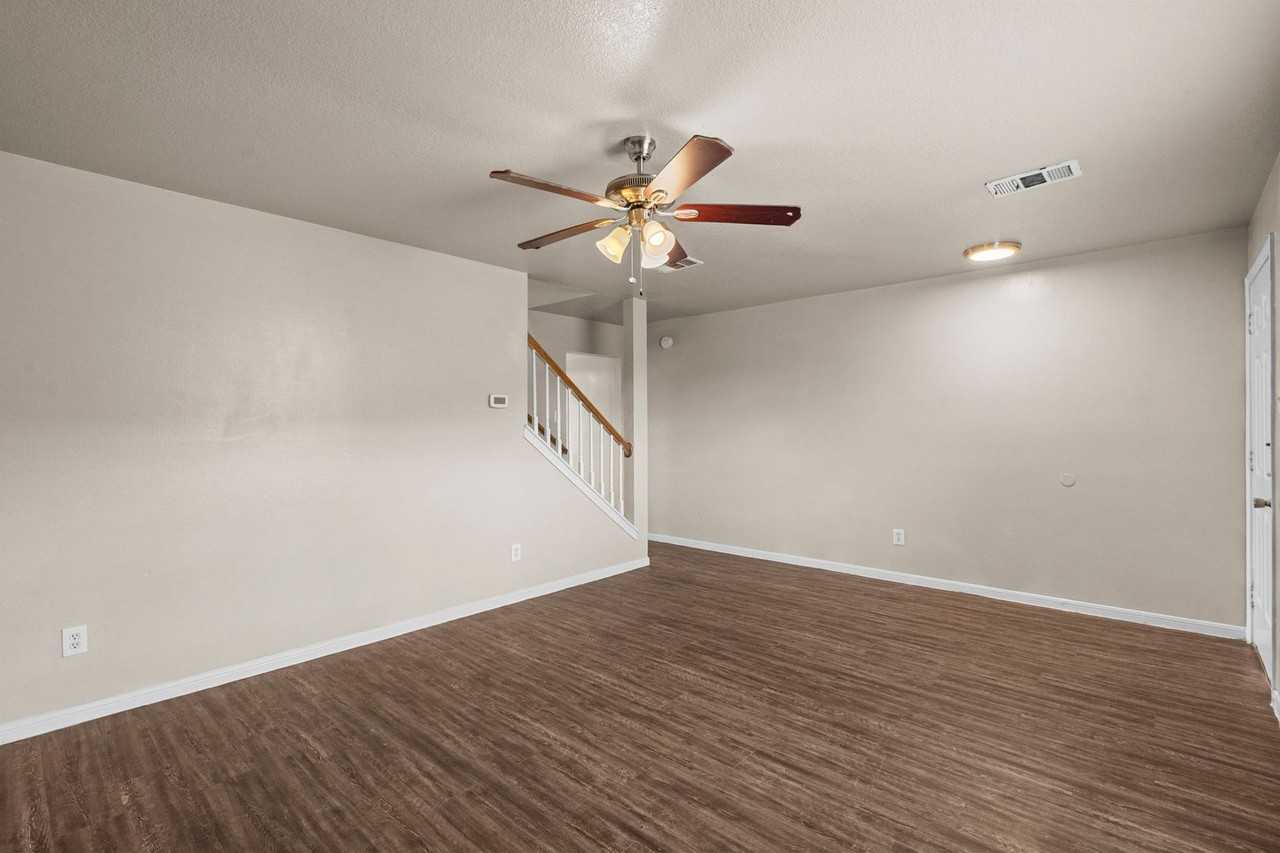 Green Isle Townhomes - Photo 3 of 21