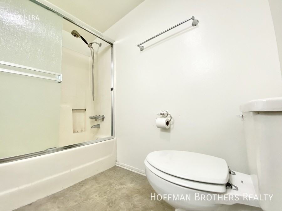 1255 Midvale Ave #204 - Photo 7 of 9