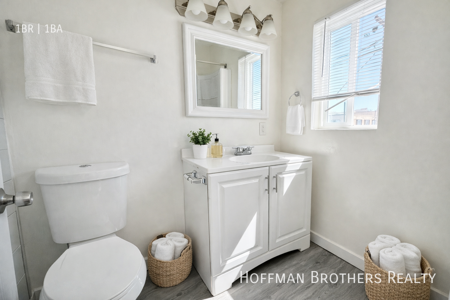 8701 S Figueroa St #203 - Photo 4 of 13