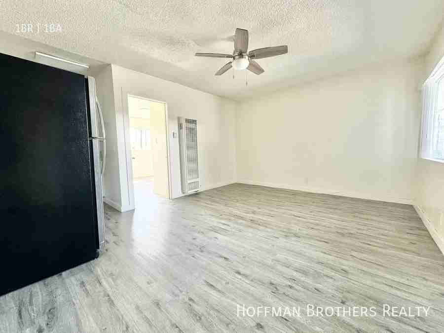 8701 S Figueroa St #203 - Photo 6 of 13