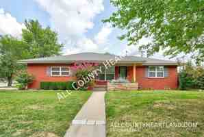 featured image of 3921 Nw 51st St