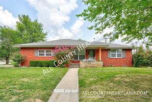 3921 Nw 51st St - Photo 1 of 1