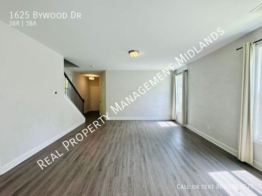 1625 Bywood Dr - Photo 5 of 15