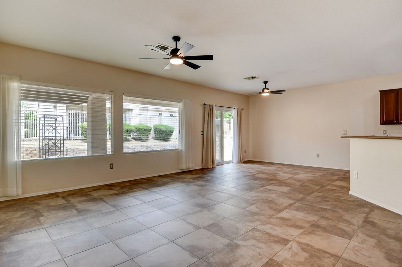 7417 Widewing Dr - Photo 3 of 16