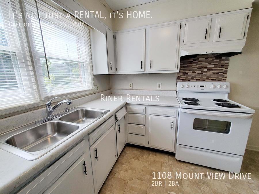 1108 Mountain View Dr - Photo 3 of 14