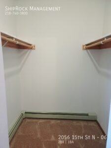 2056 15th St N #06 - Photo 7 of 9