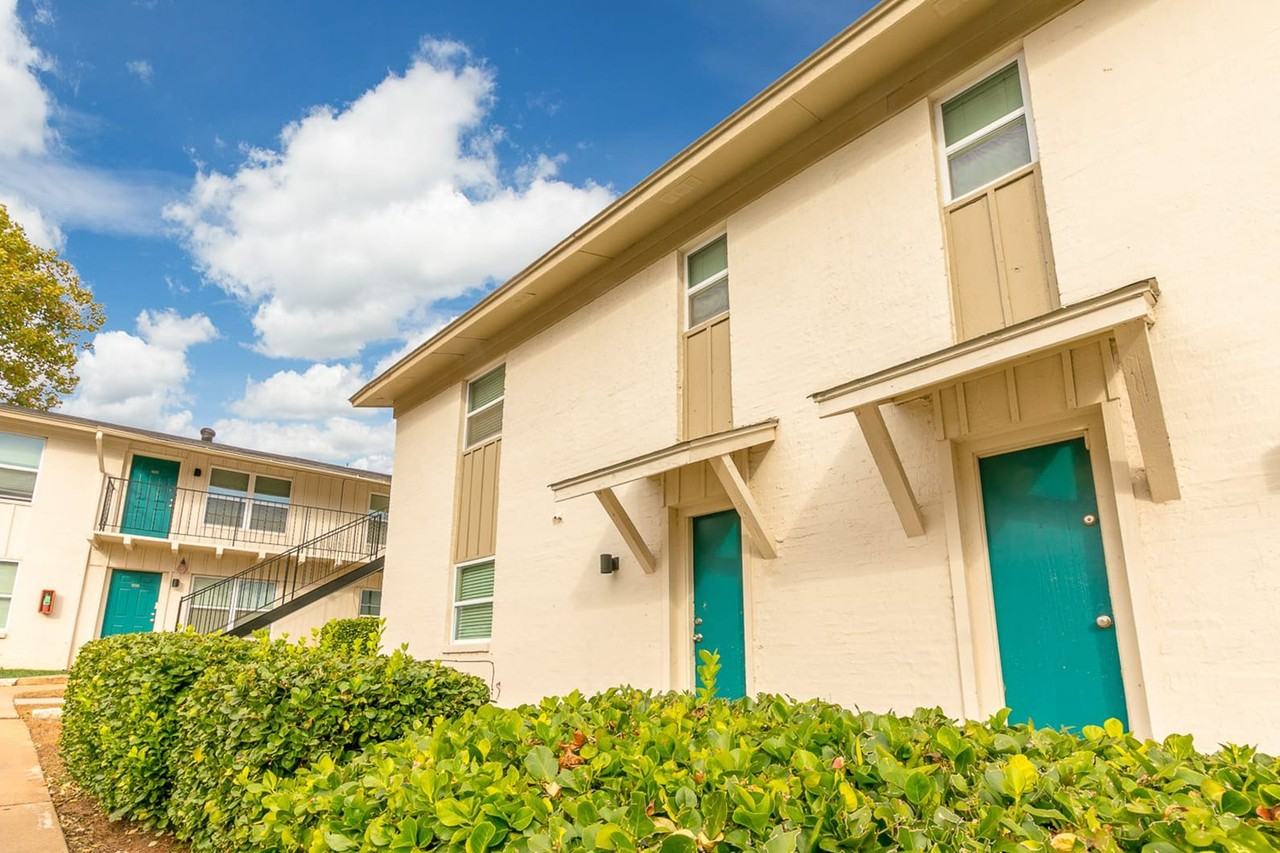 Bennett Pointe - Photo 2 of 20