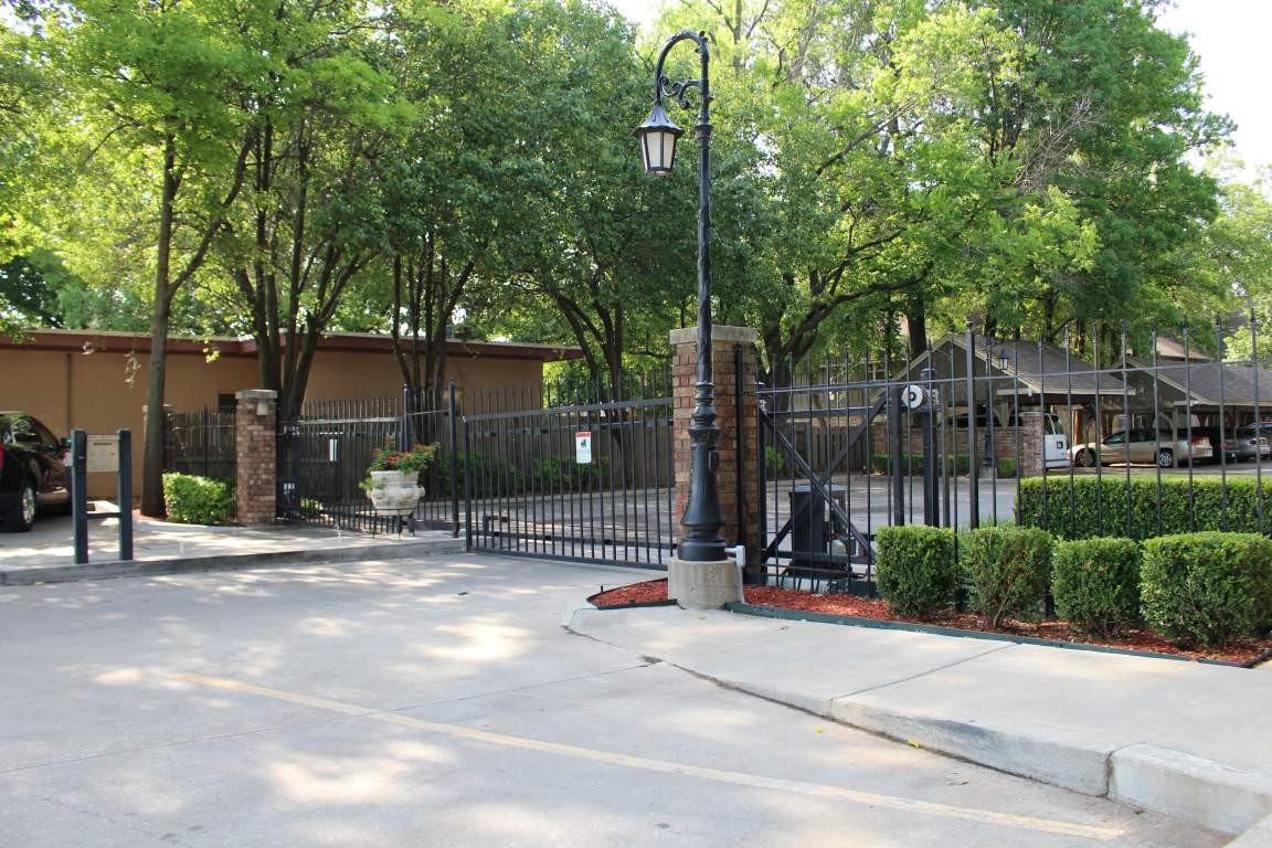 Heatherwood Apartments - Photo 4 of 31