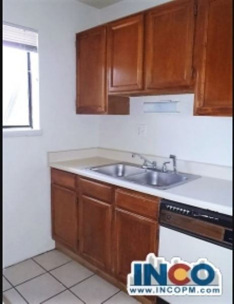 3180 S Federal Blvd #D01 - Photo 4 of 26