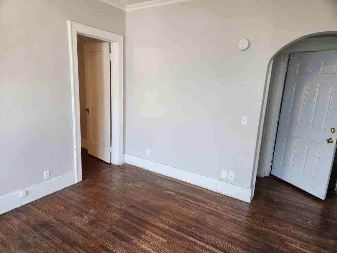 265 Driving Park Avenue - Photo 4 of 38