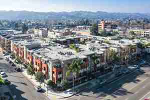 featured image of 12000 Riverside Dr