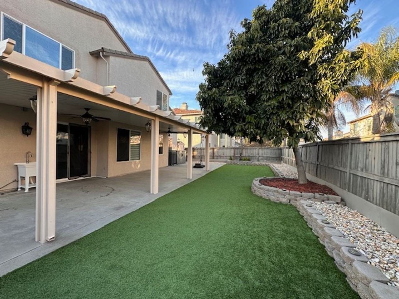 9733 Sand Hollow Way - Photo 2 of 28