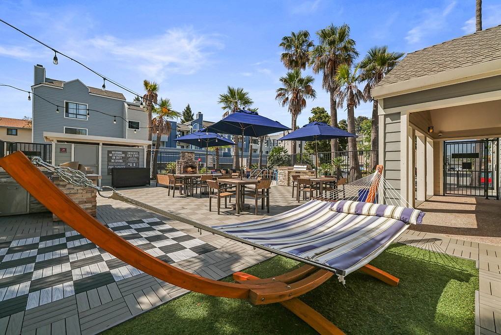 Lakeshore Landing - Photo 4 of 51