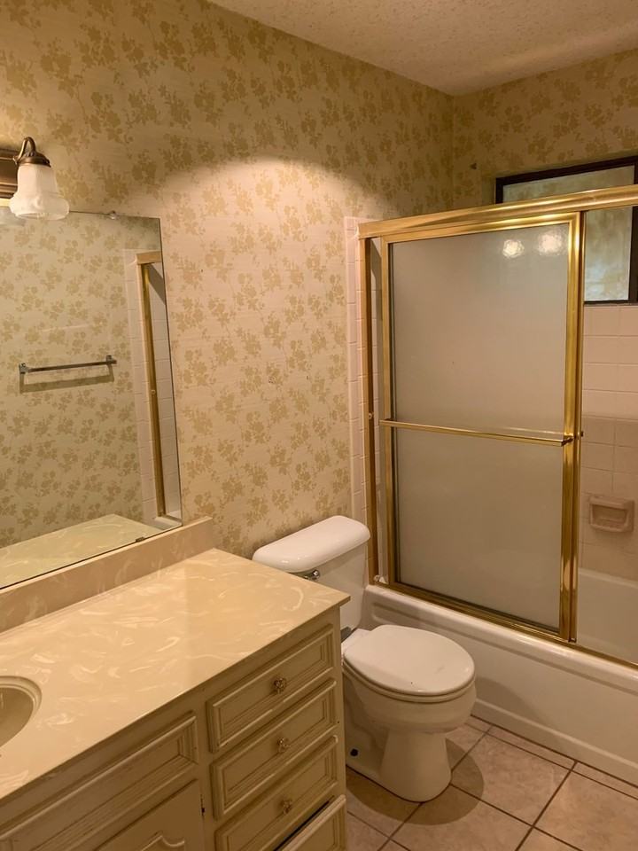 1303 Larkspur Ln - Photo 6 of 12