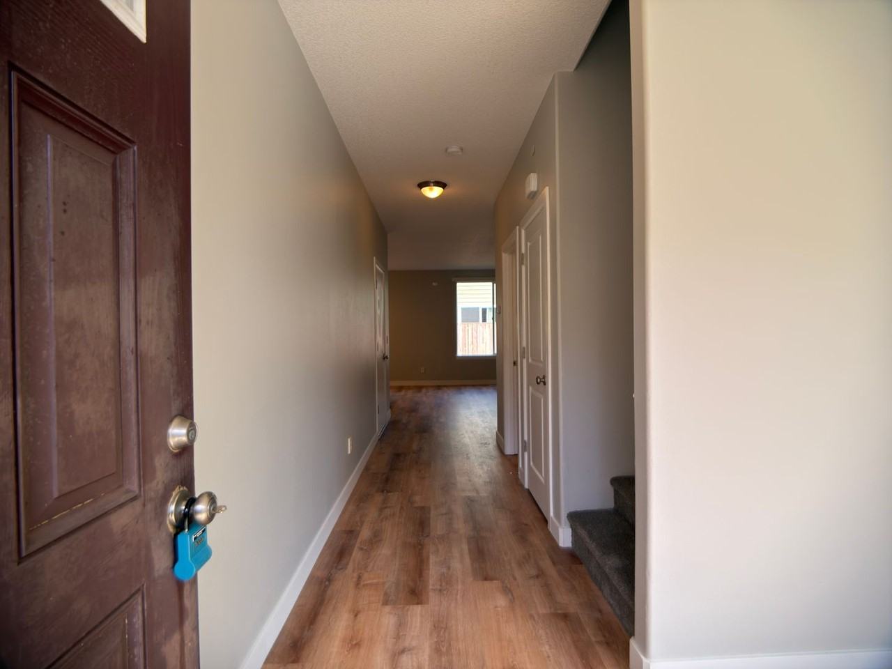 3608 Ne 42nd St - Photo 3 of 24